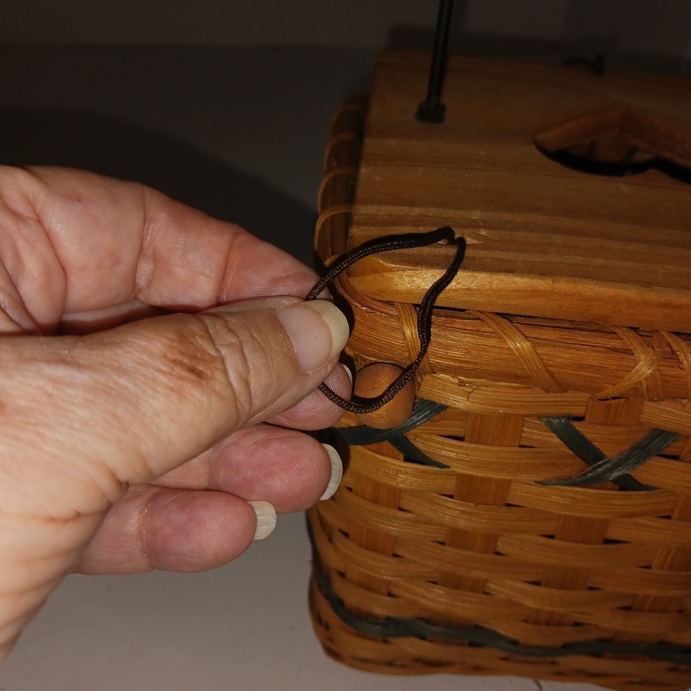 Wicker, Rattan Tissue Box Holder - Picture 7 of 7